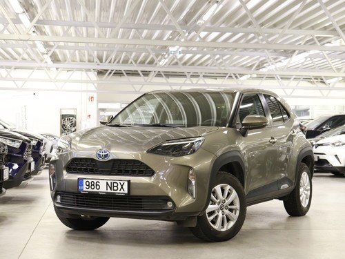 Toyota Yaris Cross Active 1.5 68 kW (забронировано)